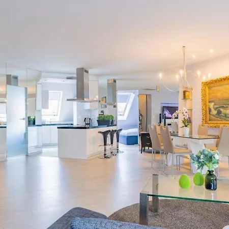 Duzy Apartament, Rynek, Sukiennice Апартаменты