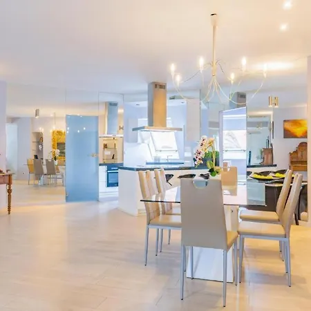 Duzy Apartament, Rynek, Sukiennice Апартаменты Вроцлав